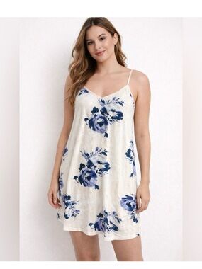 Lord and Taylor Floral Chemise Nightgown | Adjustable Straps | Size Small